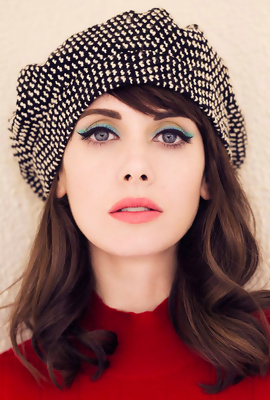 Glamorous and Geeky star Alison Brie