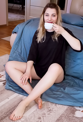 Scarlet Full Nude Erotica