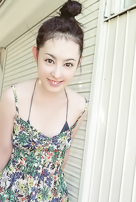 /Hot Asian Teen Rina Akiyama