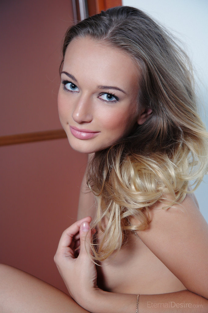 Amy Moore In Segretaria - Photo 06
