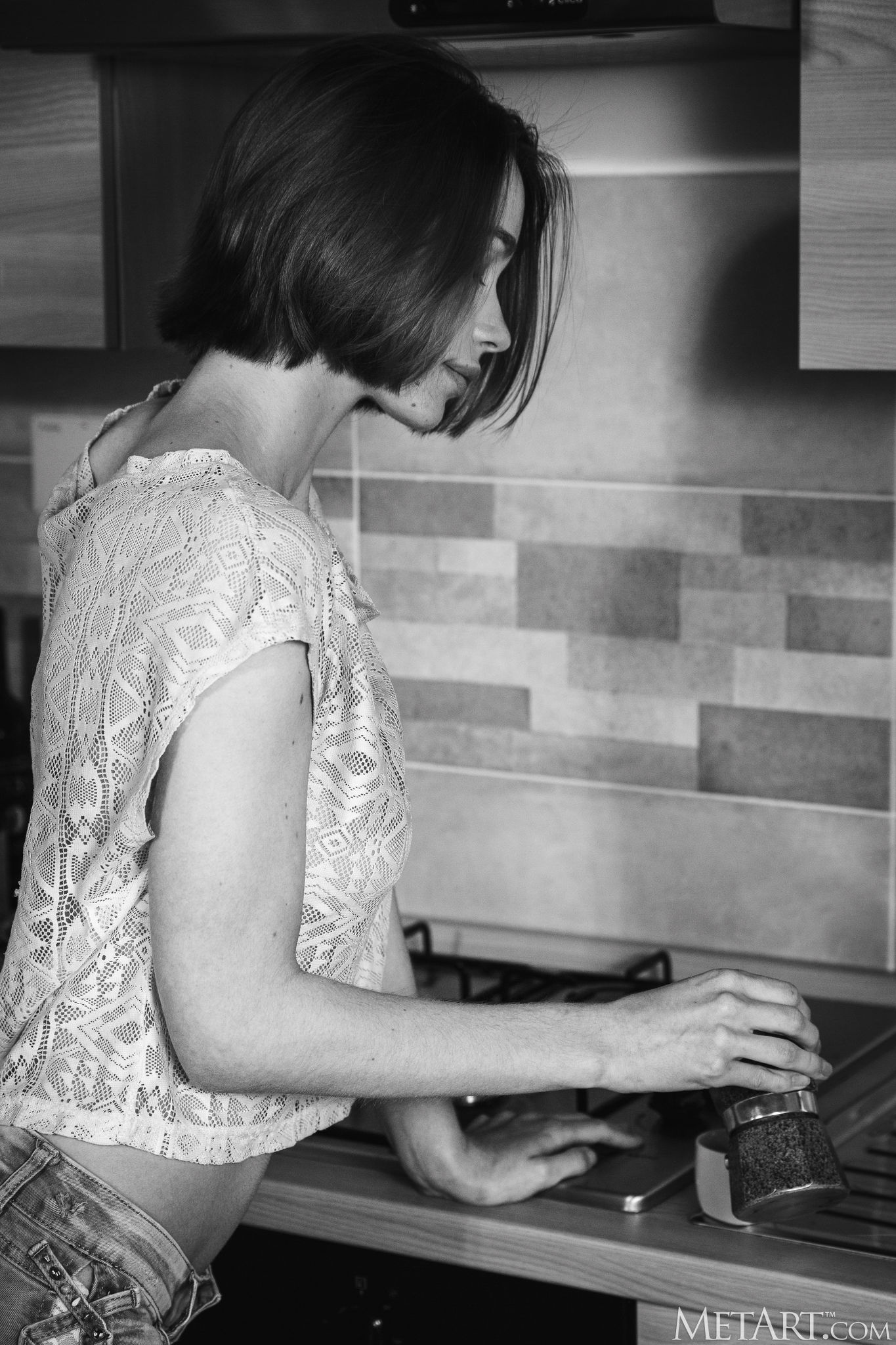 Amy Moloko Tempts With Lazy Striptease Inukovigans Kitchen - Photo 17