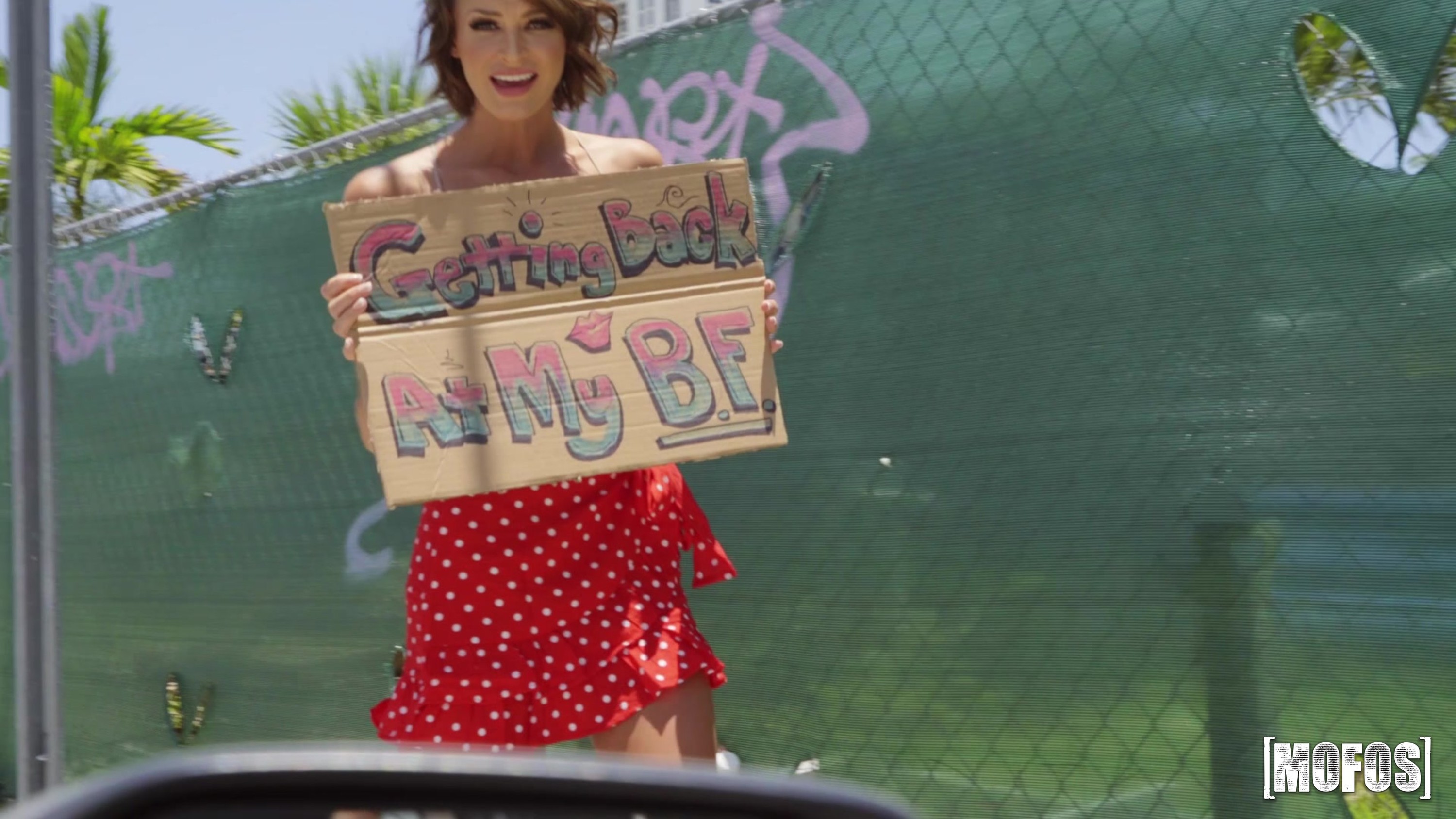 Emma Hix Hitchhiking For Dick - Photo 00