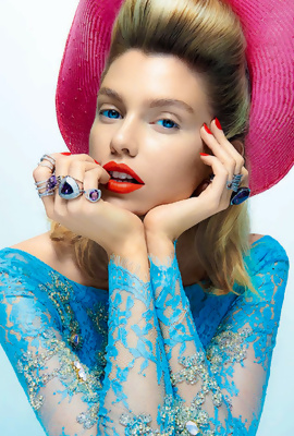 Scarlet Full Nude Erotica