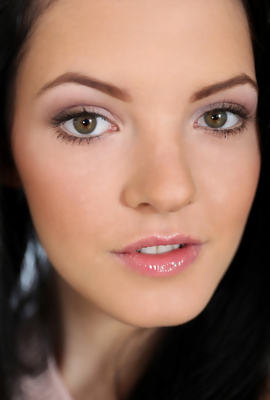 Darling Anie has the most beautiful face ever