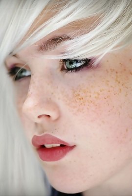 /Fabulous Freckled Models