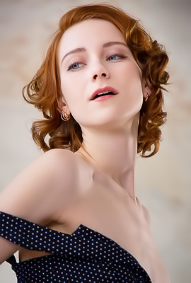 /Gorgeous Redhead Rona Talin Use Fingers Drive Her To Peak After Peak Of Bliss