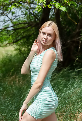 Maria Rubio Found A Nice Place