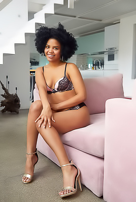 /Selva Lapiedra Adorable Black Babe Undresses Playfully