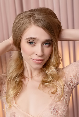 /Riley Anne Parts Her Long Legs For An Intimate View Of Her Plump-lipped Pussy