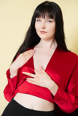 Amelia Riven Sucking On Her Favorite Dildo To Lube It Up Before Cramming It Into Her Juicy Slot