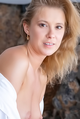 /Casey Water Streaming Over Her Perfect Breasts And Making Her Curvy Buns Glisten