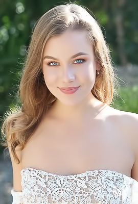 Lila Nova Flirtatious Beauty Will Mesmerize You