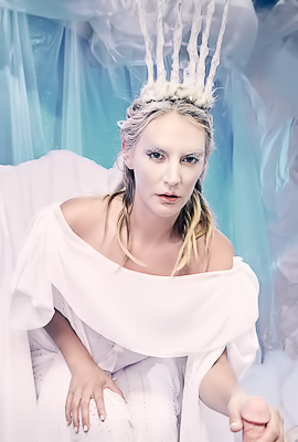 Cosplay Porn Gallery With Mona Wales