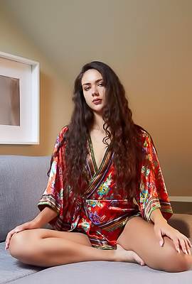 Vixi Rafi Spreads Her Pussy Lips Like Butterfly Wings