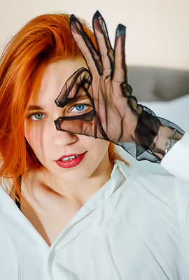 Ariel Dawn Seduces In A Chic Bedroom Ensemble, Showcasing Her Allure