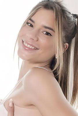 Teasing Her Pillows, Lorena Hidalgo Rides Deeply To Control His Desires