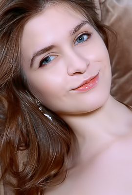 Olivia Lust Rediscovering Her Sensuality in Soft Afternoon Light